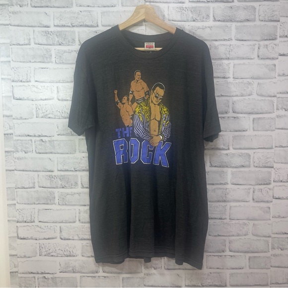 Men’s Homage WWE “THE ROCK” T-Shirt XL - Picture 1 of 5